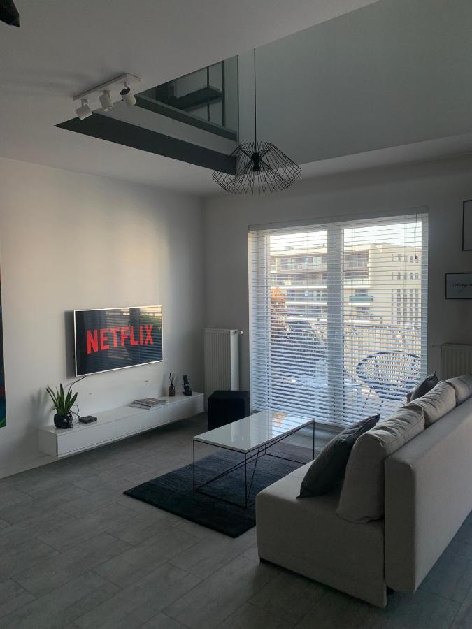 우치 Two-Levels Penthouse With A Garden In The City Center 아파트 외부 사진